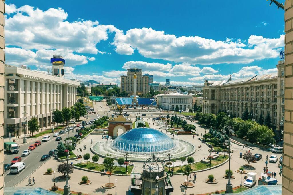 Apartment With View On Inpedendence Square Khreshchatyk Kiev Exterior foto